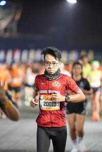 BIB: 20010
                            <button type="button" onclick="openModal(19605828)" class="btn btn-primary btn-sm float-right btn-popup" data-toggle="modal" data-target=".modal-high-quality">
                        <i class="fas fa-shopping-cart"></i> Add to Cart
                    </button>
                                            <button type="button" onclick="isThisMe(19605828, true)" class="btn btn-success btn-sm float-right btn-popup btn-isme hidden" data-toggle="tooltip" data-placement="bottom" title="นี่คือรูปของคุณใช่ไหม คลิกที่นี่เพื่อเอาเข้าอัลบั้ม">
                        <i class="fas fa-plus"></i> Add to album
                    </button>
                    <button type="button" onclick="isThisMe(19605828, false)" class="btn btn-warning btn-sm float-right btn-popup btn-isnotme hidden">
                        <i class="fas fa-ban"></i> Remove from album
                    </button>